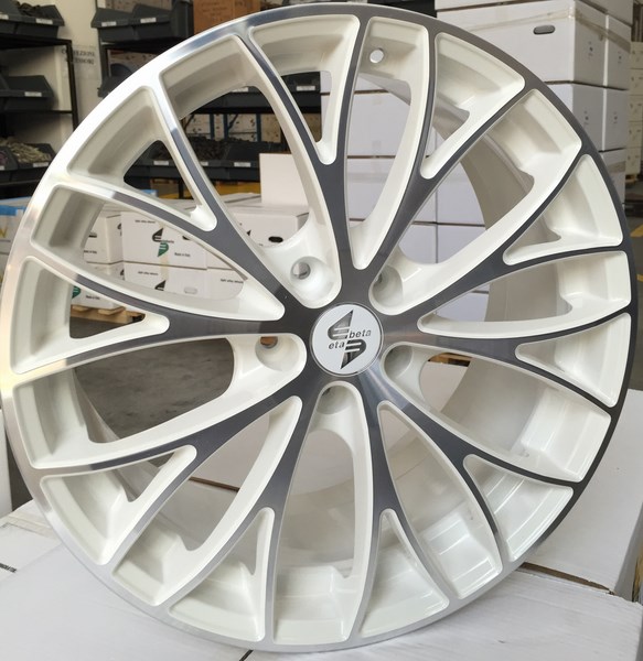 8.50X18 5X112 ET 35 ETA BETA PIUMA-C SHINY WHITE POLISH